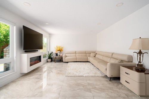 5653 Cornwall Drive, Richmond, BC 