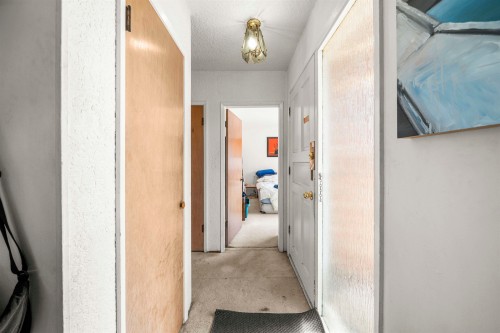 4561 Manor Street, Vancouver, BC 