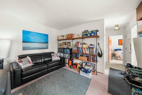 4561 Manor Street, Vancouver, BC 