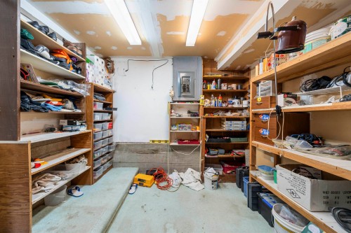 4561 Manor Street, Vancouver, BC 