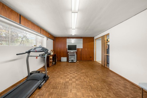 4561 Manor Street, Vancouver, BC 