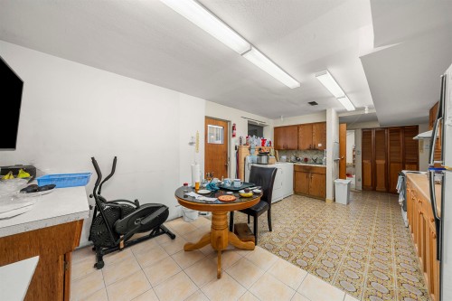 4561 Manor Street, Vancouver, BC 