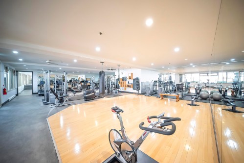 983 Richards Street, Vancouver, BC 