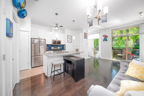 983 Richards Street, Vancouver, BC 