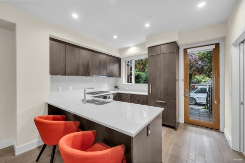 6098 Oak Street, Vancouver, BC 