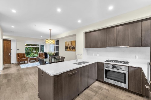 6098 Oak Street, Vancouver, BC 