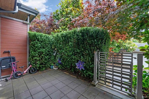 6098 Oak Street, Vancouver, BC 