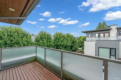 6098 Oak Street, Vancouver, BC 