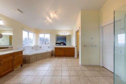 23 Fernway Drive, Port Moody, BC 