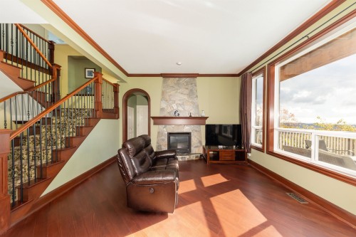 23 Fernway Drive, Port Moody, BC 