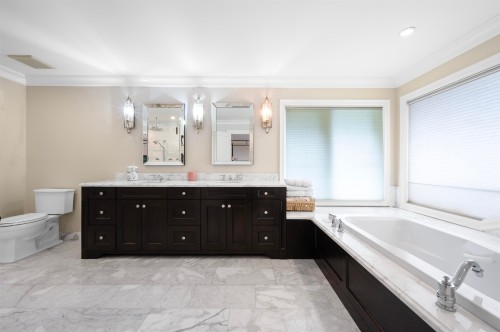 2327 Westhill Drive, West Vancouver, BC 