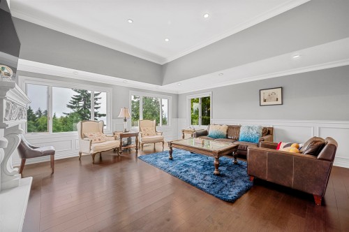 2327 Westhill Drive, West Vancouver, BC 