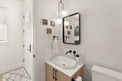 11486 Railway Avenue, Richmond, BC 