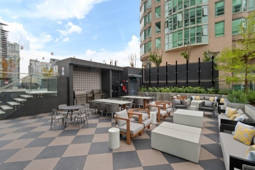 2504-1335 Howe Street, Vancouver, BC 