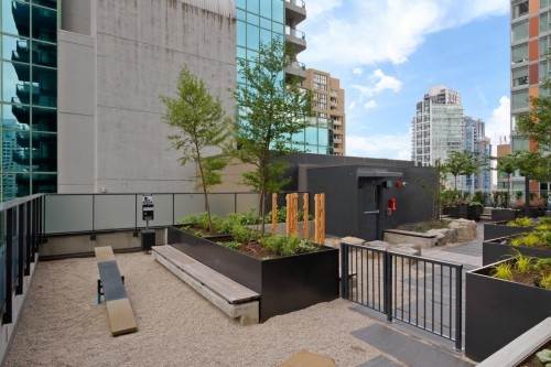 2504-1335 Howe Street, Vancouver, BC 