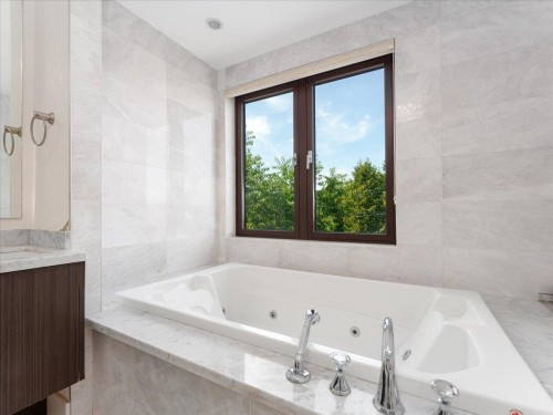 3011 27Th Avenue W, Vancouver, BC 