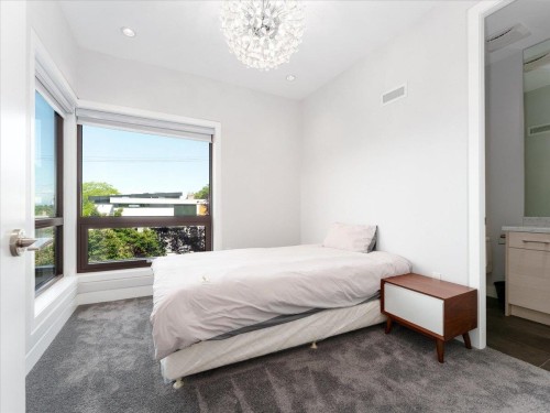 3011 27Th Avenue W, Vancouver, BC 