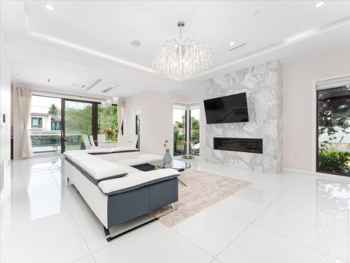 3011 27Th Avenue W, Vancouver, BC 