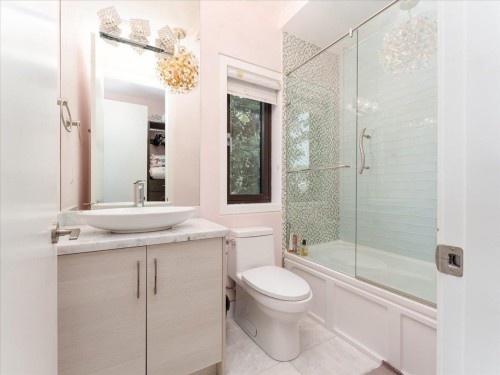 3011 27Th Avenue W, Vancouver, BC 