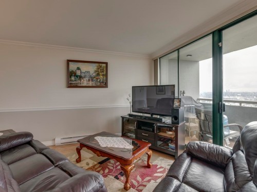 902-3920 Hastings Street, Burnaby, BC 