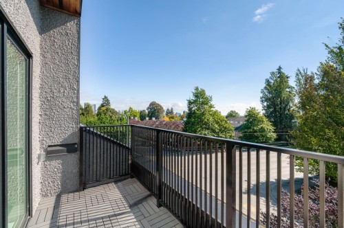 7359 Oak Street, Vancouver, BC 