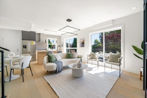 7359 Oak Street, Vancouver, BC 