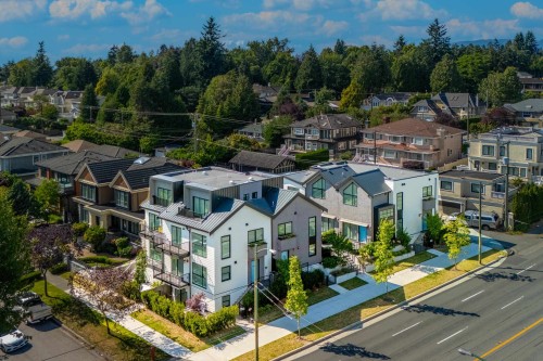 7359 Oak Street, Vancouver, BC 