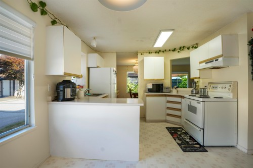 7-2561 Runnel Drive, Coquitlam, BC 