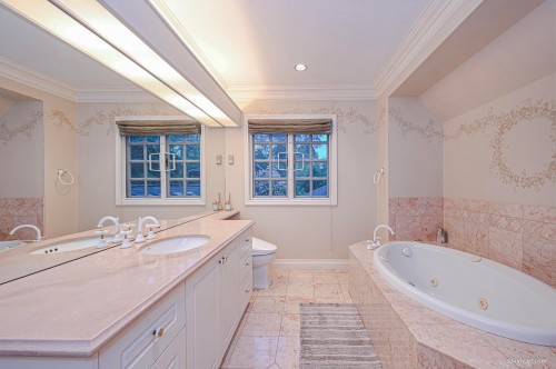 6786 Blenheim Street, Vancouver, BC 