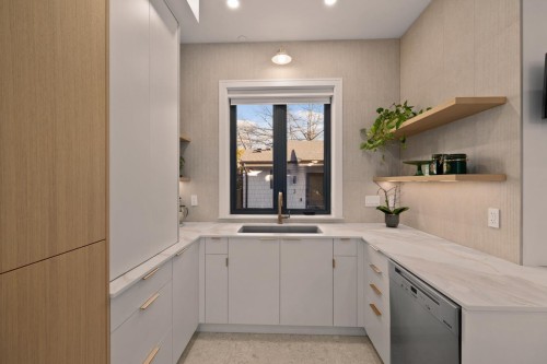 6408 Vine Street, Vancouver, BC 