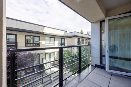 208-4408 Cambie Street, Vancouver, BC 