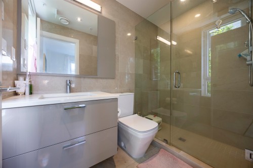 208-4408 Cambie Street, Vancouver, BC 