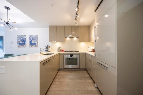 208-4408 Cambie Street, Vancouver, BC 