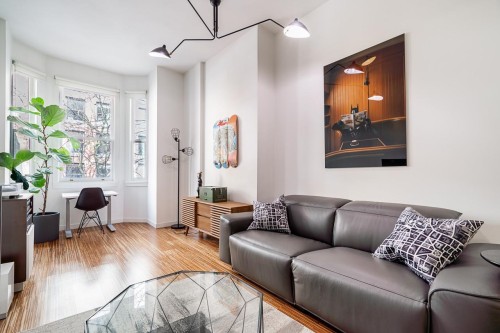 211-36 Water Street, Vancouver, BC 
