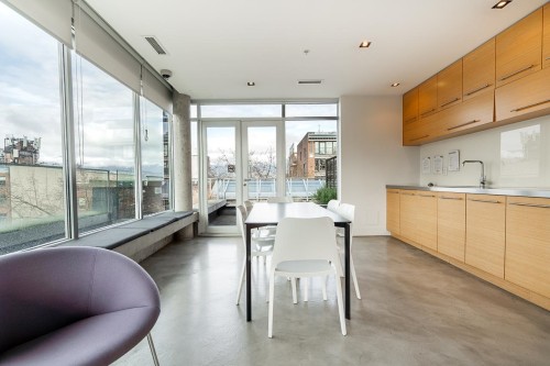 211-36 Water Street, Vancouver, BC 