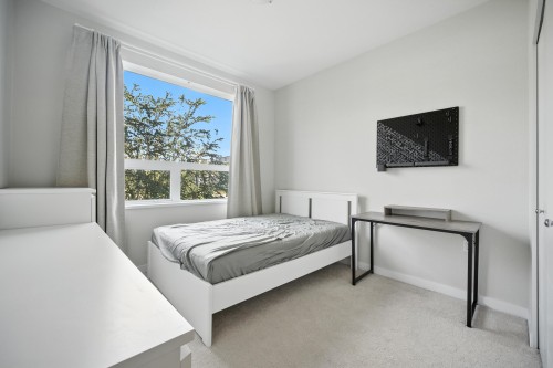 212-9233 Odlin Road, Richmond, BC 