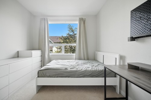 212-9233 Odlin Road, Richmond, BC 