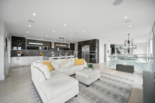 2113 Dawes Hill Road, Coquitlam, BC 