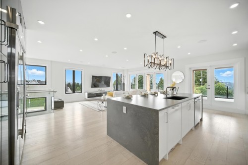 2113 Dawes Hill Road, Coquitlam, BC 