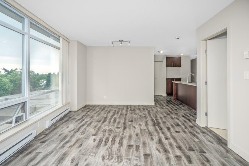 901-8288 Lansdowne Road, Richmond, BC 