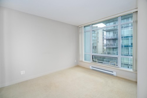 901-8288 Lansdowne Road, Richmond, BC 