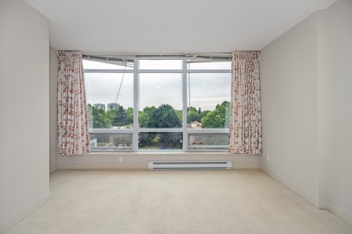 901-8288 Lansdowne Road, Richmond, BC 