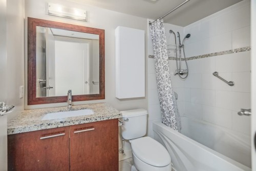 901-8288 Lansdowne Road, Richmond, BC 