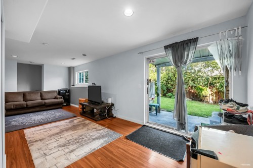 1601 Pinetree Way, Coquitlam, BC 