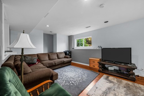 1601 Pinetree Way, Coquitlam, BC 