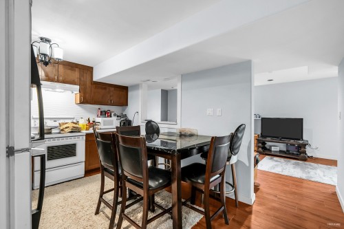 1601 Pinetree Way, Coquitlam, BC 