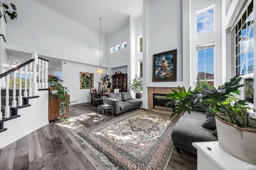 1601 Pinetree Way, Coquitlam, BC 