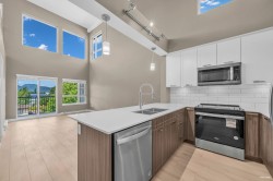 401-22562 121 Avenue  Maple Ridge, BC V2X 3Y8