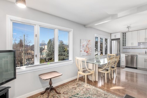 2814 3Rd Avenue W, Vancouver, BC 