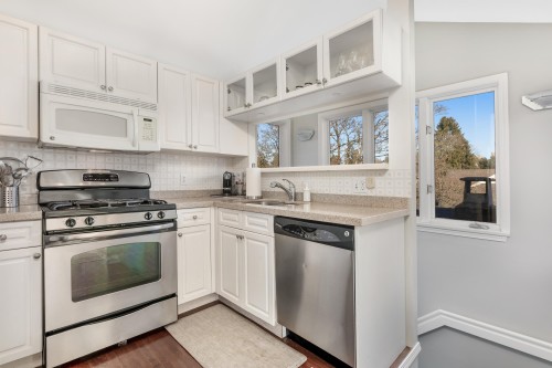 2814 3Rd Avenue W, Vancouver, BC 